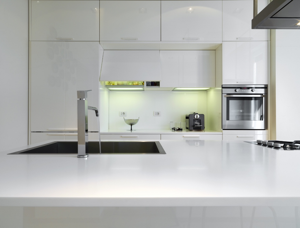 How to Clean Kitchen Countertops