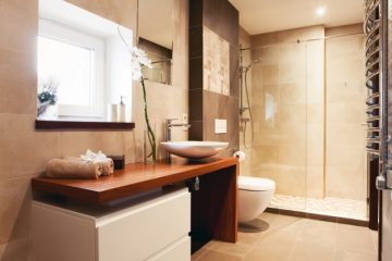 Neutral colored bathroom tiles